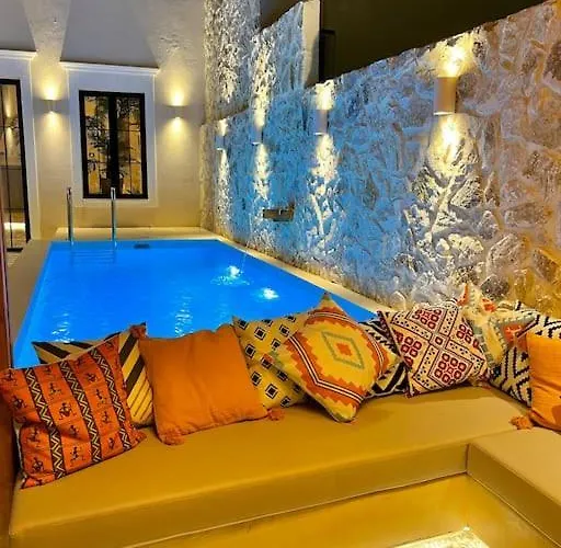 فيلة Katoikia Patelia